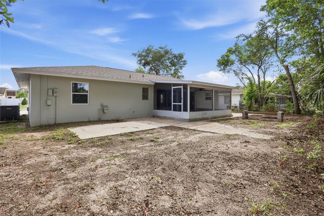2852 ENGLISH DRIVE, Deltona, FL 32738
