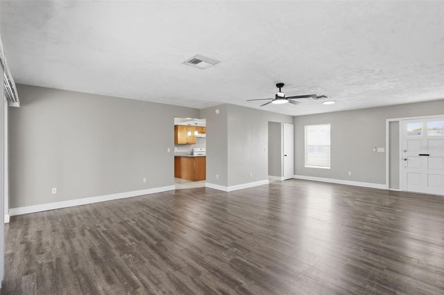 2852 ENGLISH DRIVE, Deltona, FL 32738