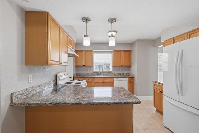 2852 ENGLISH DRIVE, Deltona, FL 32738
