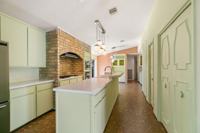 2619 Briarpark Drive, Houston, TX 77042