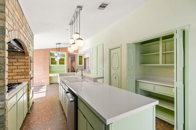 2619 Briarpark Drive, Houston, TX 77042