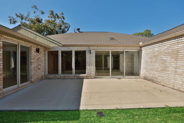 2619 Briarpark Drive, Houston, TX 77042