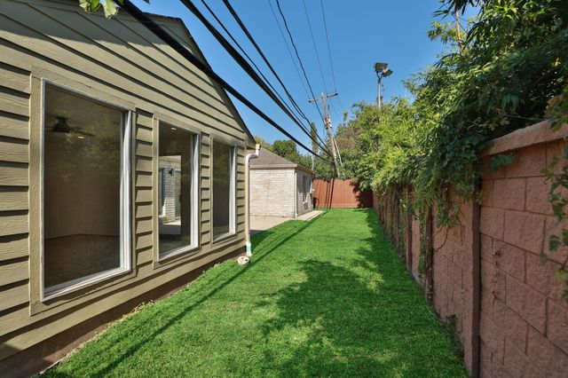 2619 Briarpark Drive, Houston, TX 77042