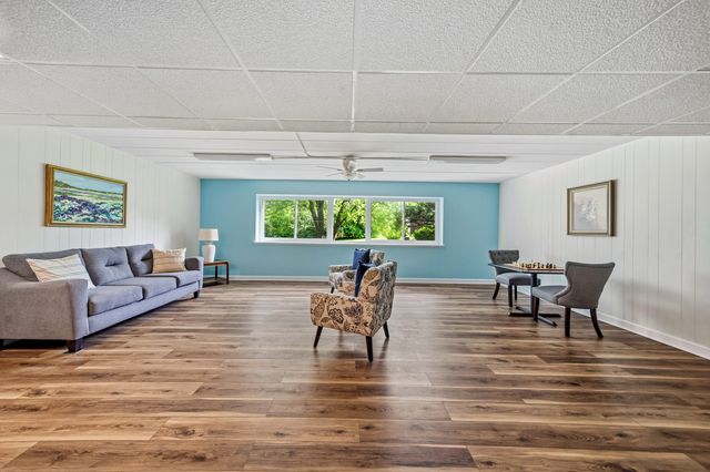 5300 Walnut Avenue 20a, Downers Grove, IL 60515