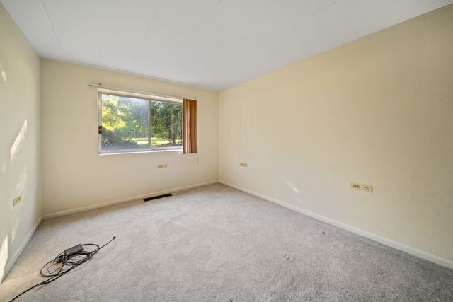 5300 Walnut Avenue 20a, Downers Grove, IL 60515