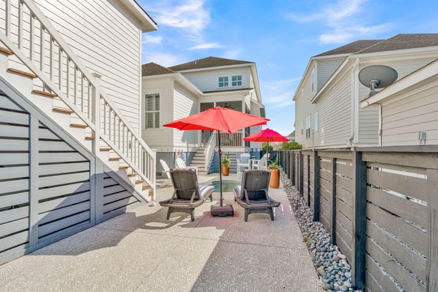 1876 Village Crossing Drive, Charleston, SC 29492