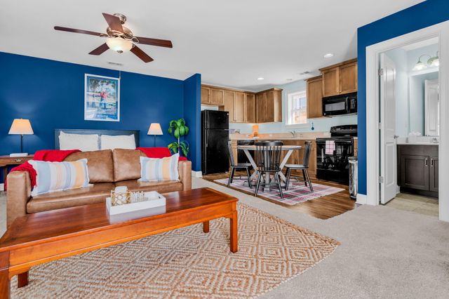 1876 Village Crossing Drive, Charleston, SC 29492