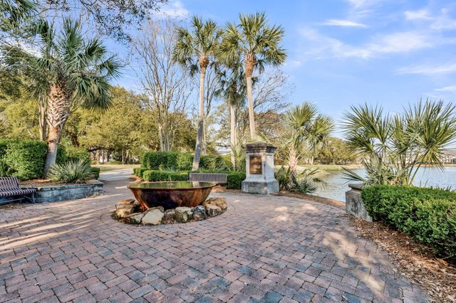 1876 Village Crossing Drive, Charleston, SC 29492