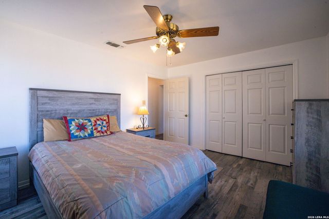 320 county road 341, Jourdanton, TX 78026