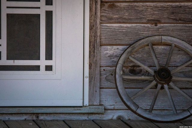 320 county road 341, Jourdanton, TX 78026