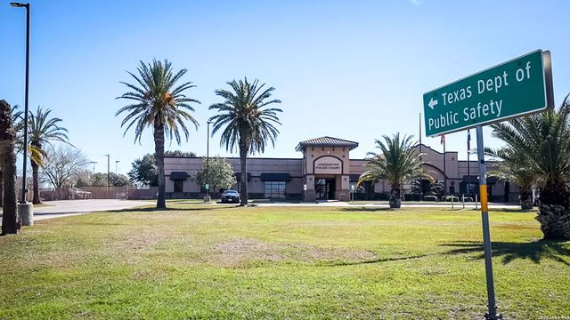 320 county road 341, Jourdanton, TX 78026