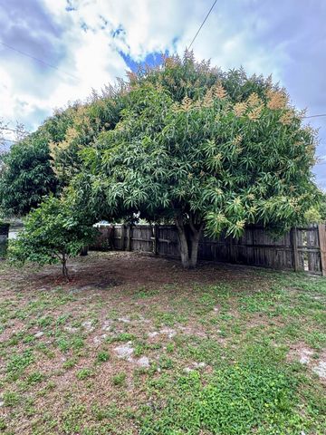 350 Cypress Drive, Lake Park, FL 33403