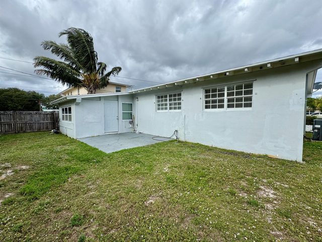 350 Cypress Drive, Lake Park, FL 33403