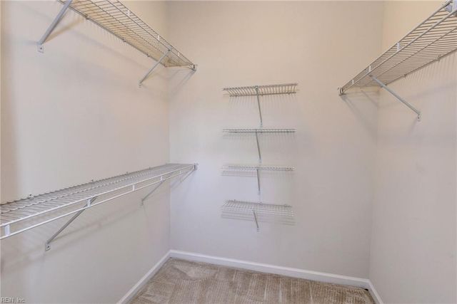 306 Oak Hill LN, Smithfield, VA 23430