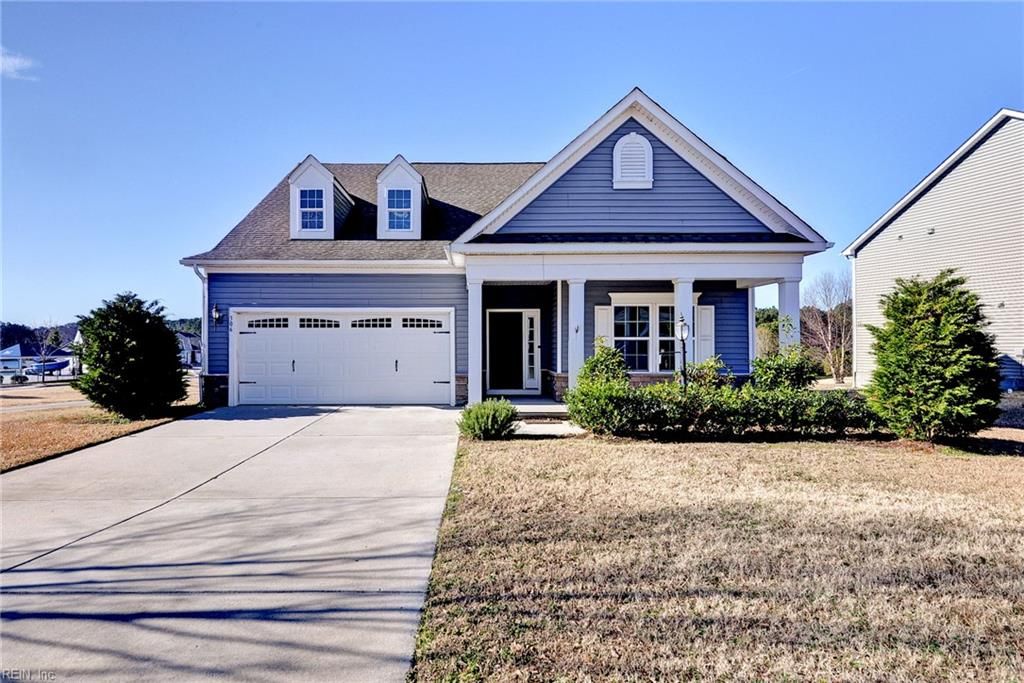 306 Oak Hill LN, Smithfield, VA 23430