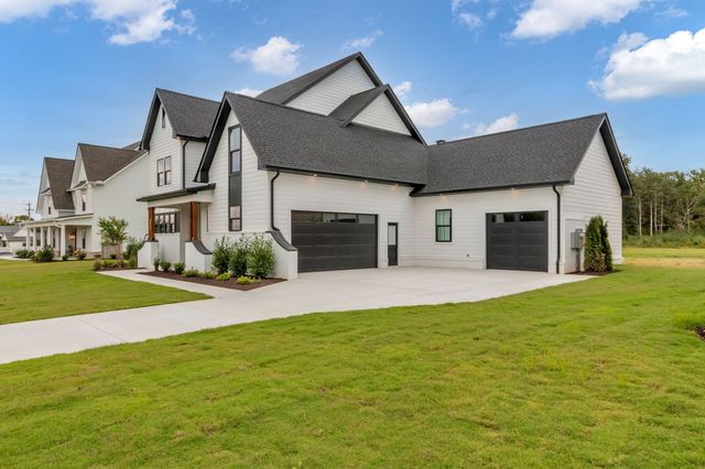 7205 Denton Dr, Christiana, TN 37037