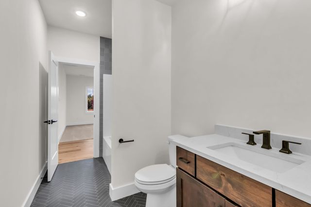 7205 Denton Dr, Christiana, TN 37037