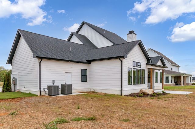 7205 Denton Dr, Christiana, TN 37037