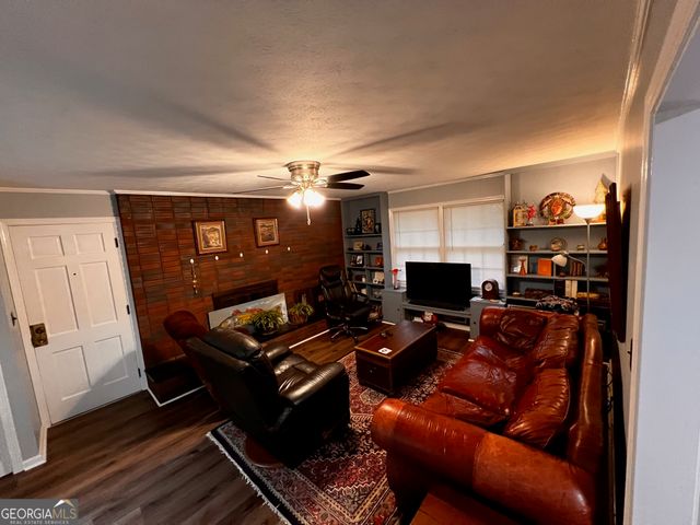 85 Holly Lane, Woodbury, GA 30293