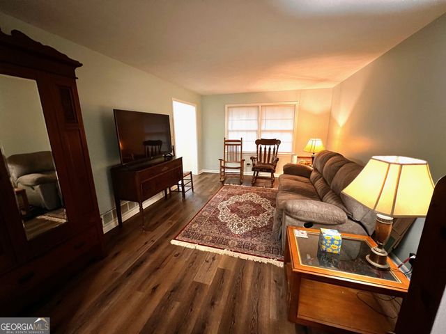 85 Holly Lane, Woodbury, GA 30293