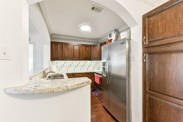 1311 Antoine Drive 110, Houston, TX 77055