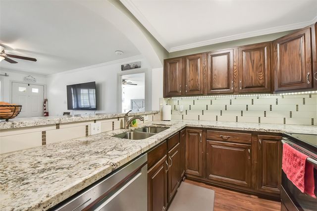 1311 Antoine Drive 110, Houston, TX 77055