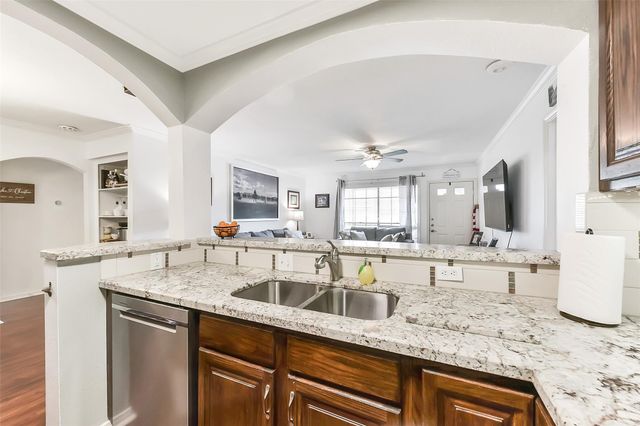 1311 Antoine Drive 110, Houston, TX 77055