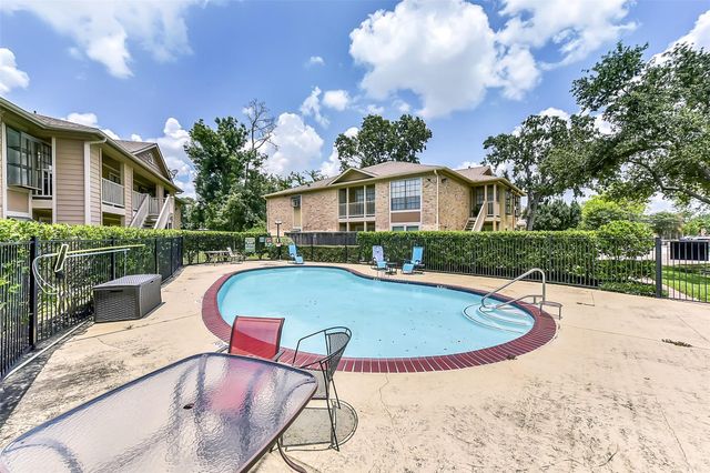 1311 Antoine Drive 110, Houston, TX 77055
