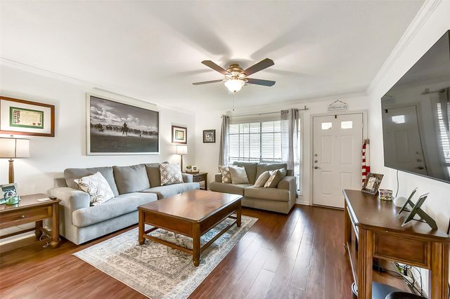 1311 Antoine Drive 110, Houston, TX 77055