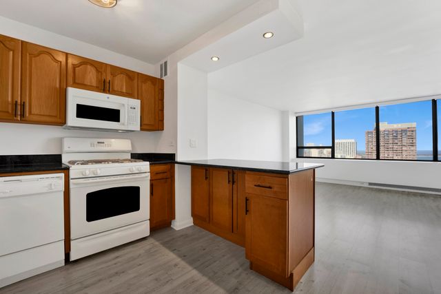 2800 N LAKE SHORE Drive 3113, Chicago, IL 60657