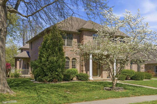 2411 W Dearborn Street, Springfield, MO 65807