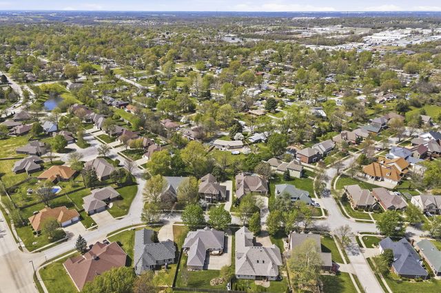 2411 W Dearborn Street, Springfield, MO 65807