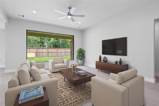 1904 Golden Spruce Lane, Conroe, TX 77301