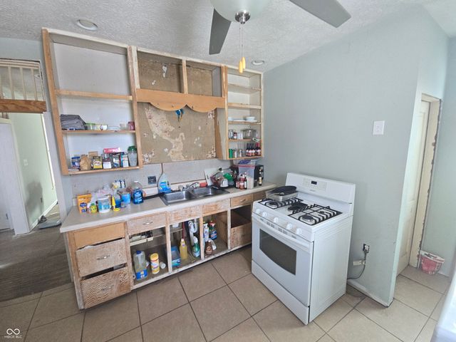 401 W 3rd Street, Sheridan, IN 46069