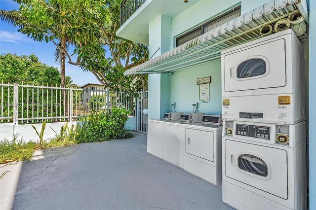 1165 Marseille Dr 17, Miami Beach, FL 33141