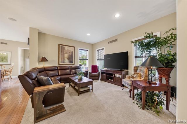 50325 Hancock Street, Canton, MI 48188