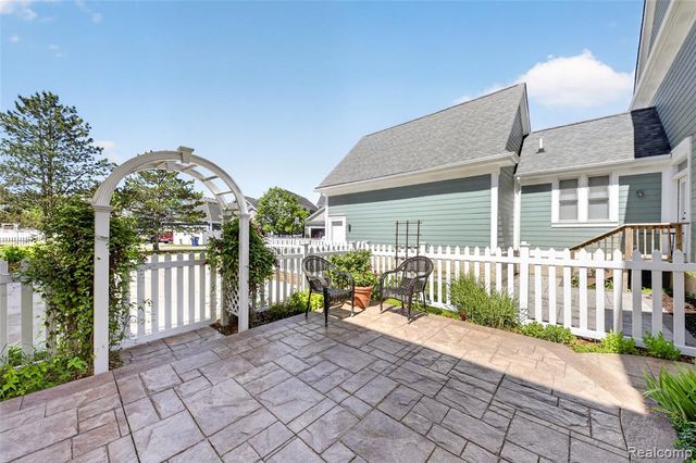50325 Hancock Street, Canton, MI 48188