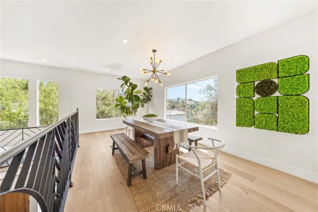 2927 Park Center, Los Angeles, CA 90068
