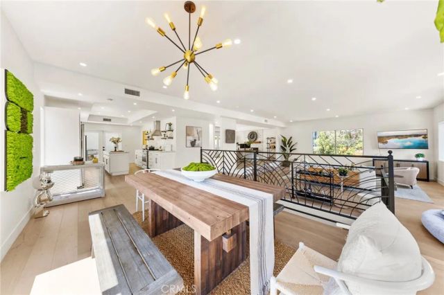 2927 Park Center, Los Angeles, CA 90068