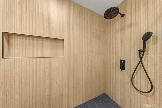 2927 Park Center, Los Angeles, CA 90068