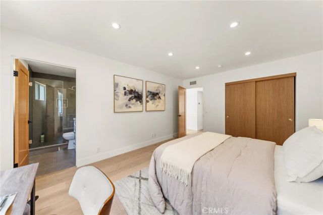 2927 Park Center, Los Angeles, CA 90068