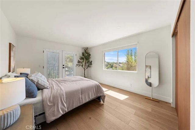 2927 Park Center, Los Angeles, CA 90068