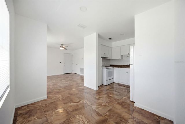 5608 S MANHATTAN AVENUE A, Tampa, FL 33616