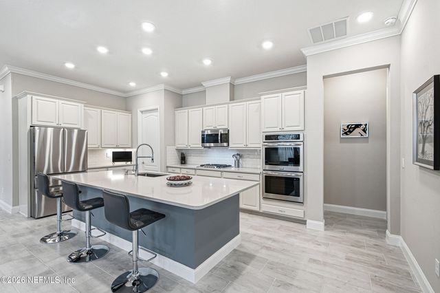 420 HATTER Drive, Jacksonville, FL 32256