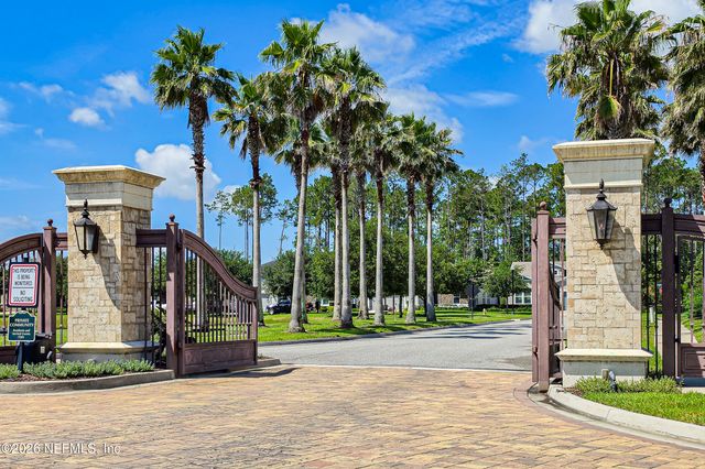 420 HATTER Drive, Jacksonville, FL 32256