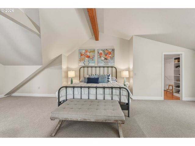 6835 Sw 35TH Ave, Portland, OR 97219