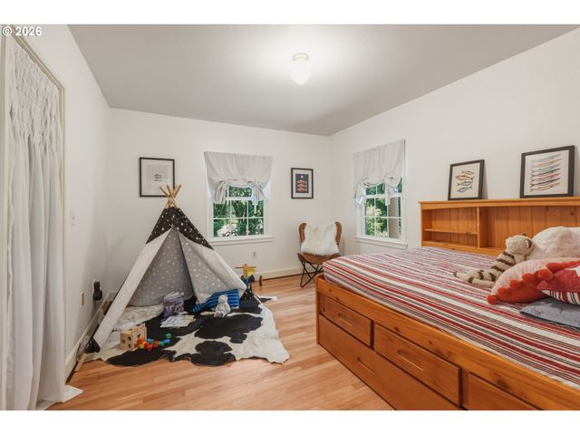 6835 Sw 35TH Ave, Portland, OR 97219