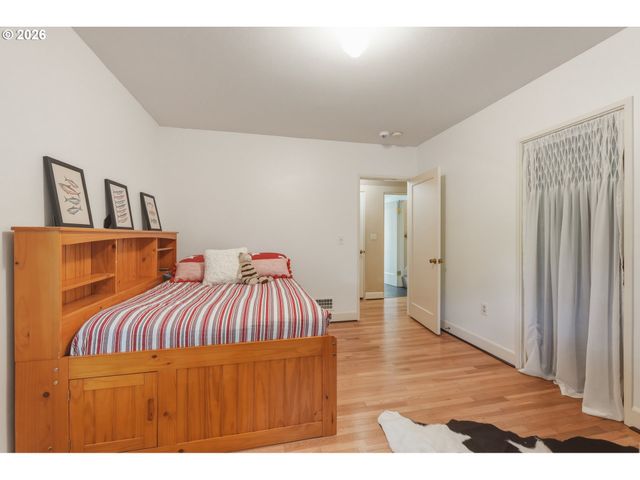 6835 Sw 35TH Ave, Portland, OR 97219