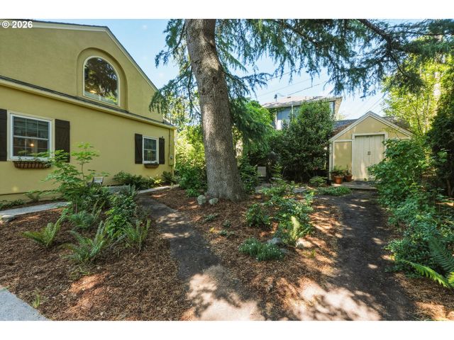 6835 Sw 35TH Ave, Portland, OR 97219