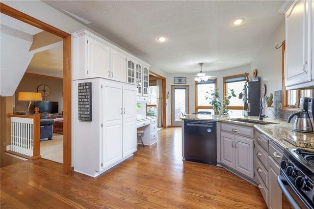 14416 Hemlock Street, Overland Park, KS 66223